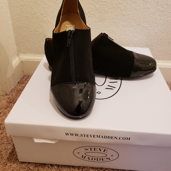 Shoes - Picture 3 of 5